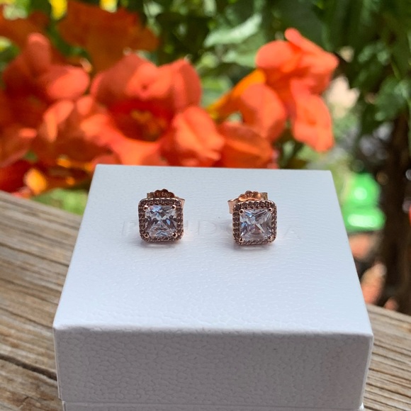 ⚡️Sale⚡️ Square Sparkle Halo Stud Earring - Picture 1 of 9